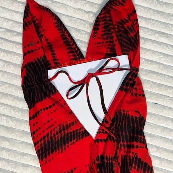 Urban Nomad Red and Black Dress - Picture 4 of 4